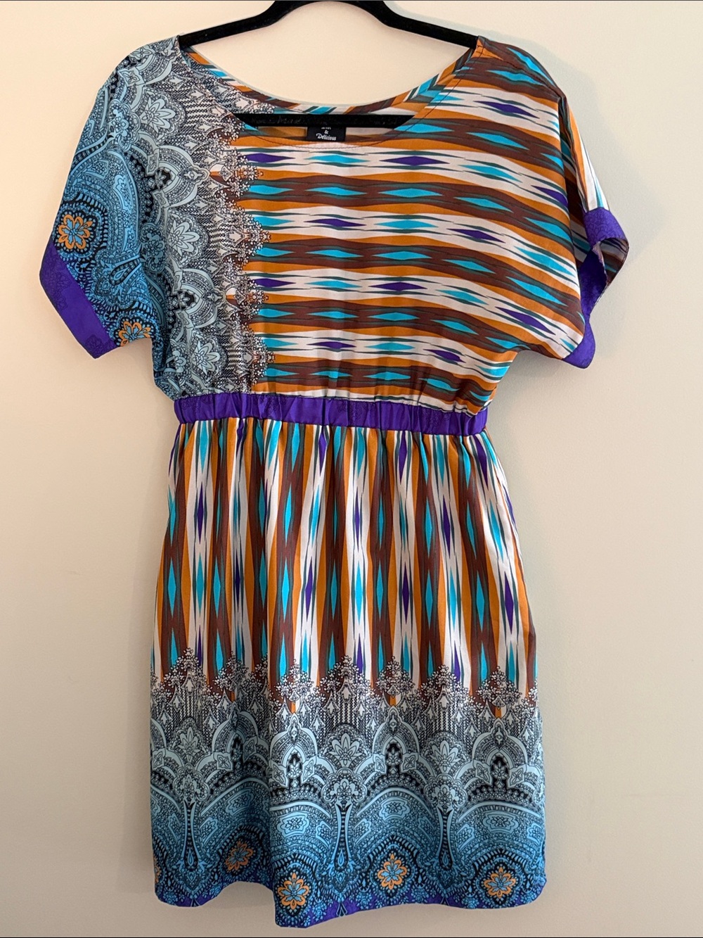 Hot & Delicious Women’s Multicolor Printed Short Dress - Purple Accent Medium